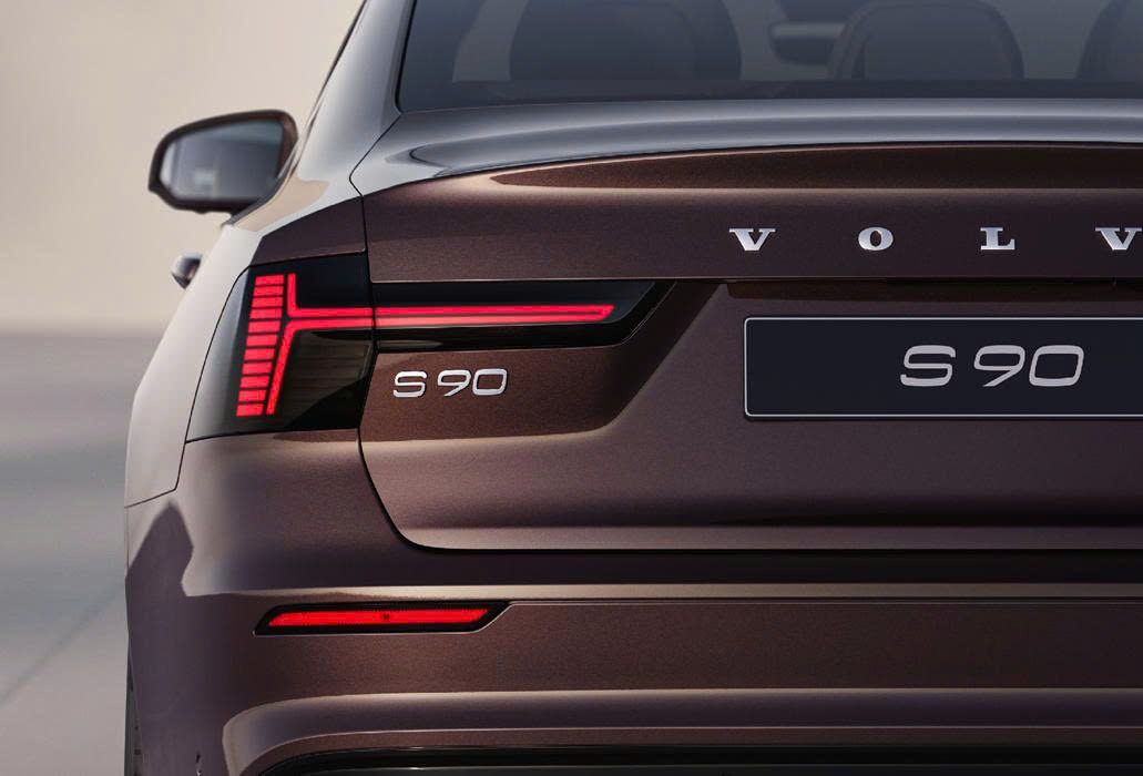Volvo S90