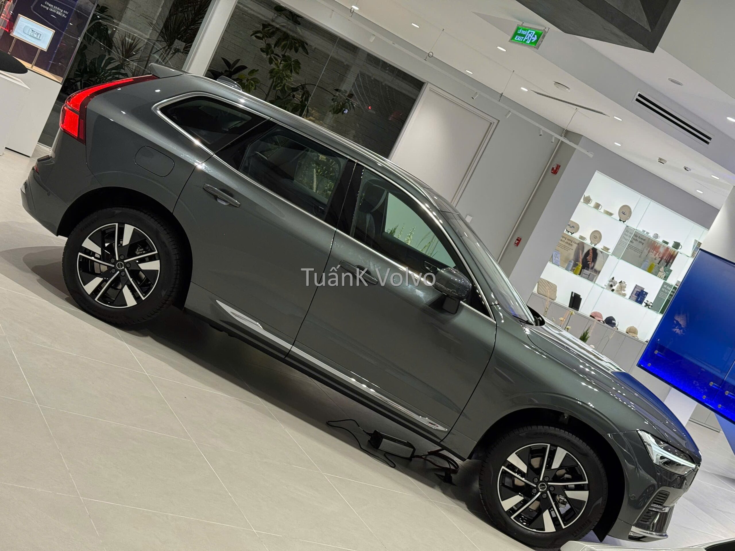 Giá xe Volvo XC60 B5 2026 tại Việt Nam