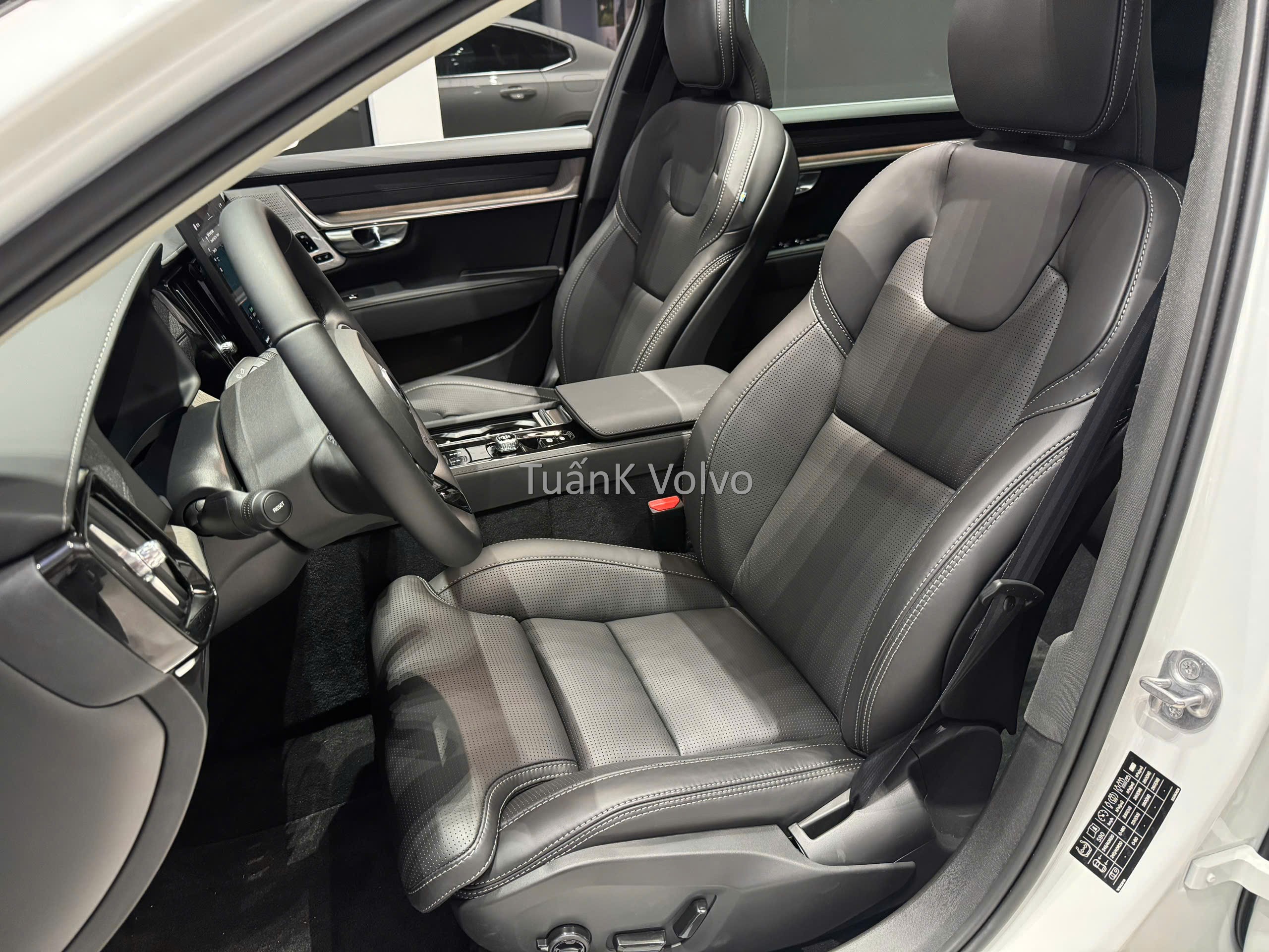 Nội Thất Volvo S90 Hybrid 2026