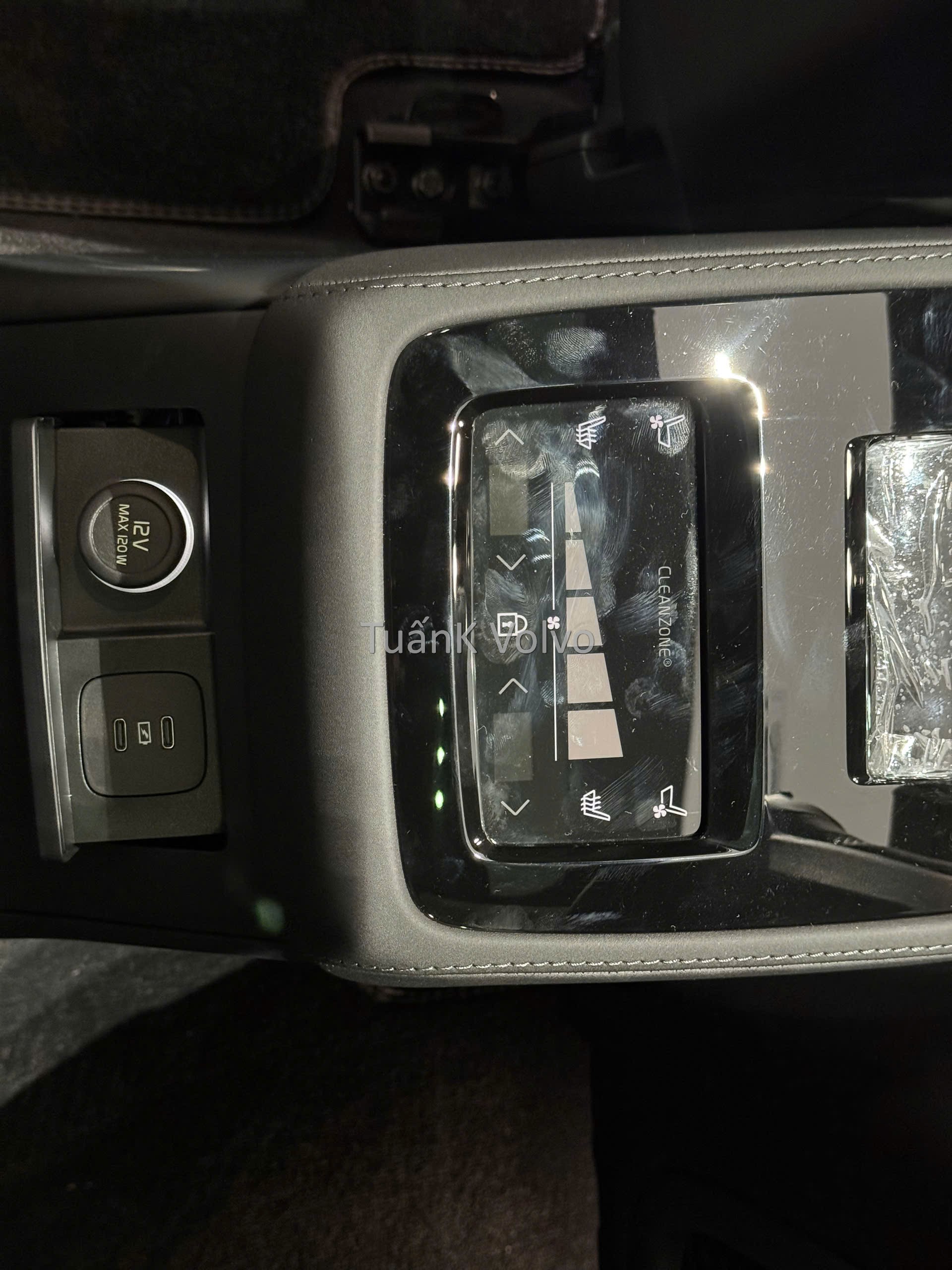 Nội Thất Volvo S90 Hybrid 2026