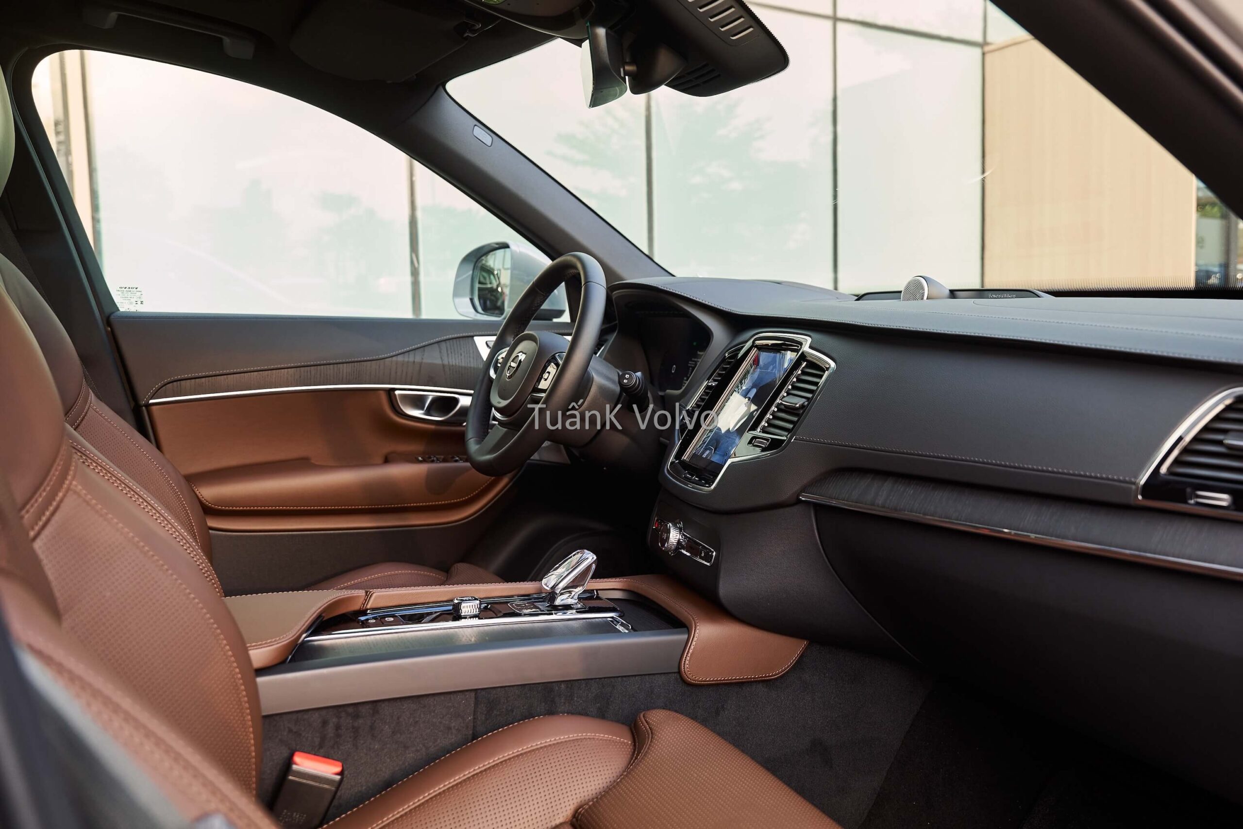 đánh giá độ êm Volvo XC90 Hybrid