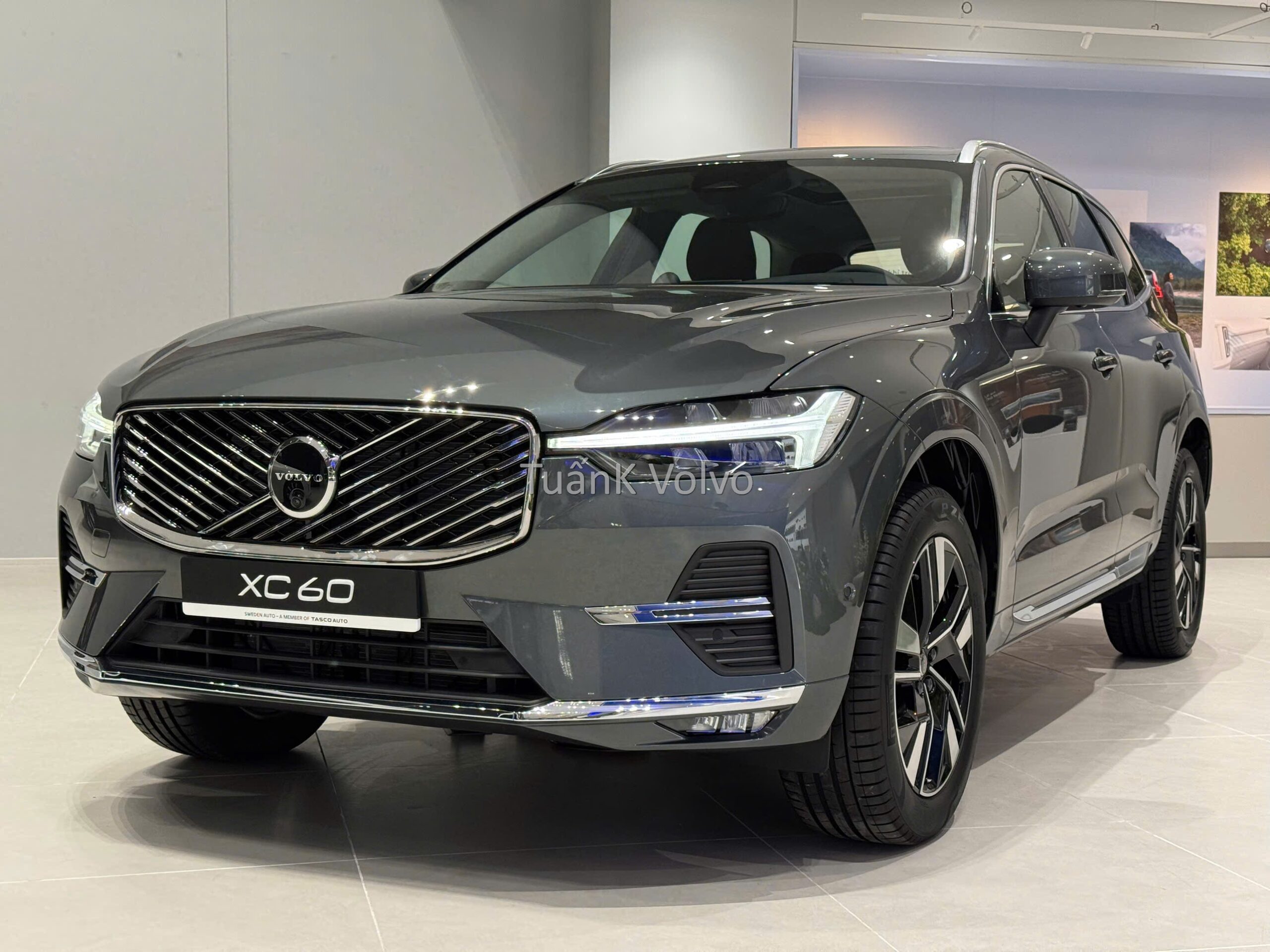 Giá lăn bánh Volvo XC60 tại Việt Nam
